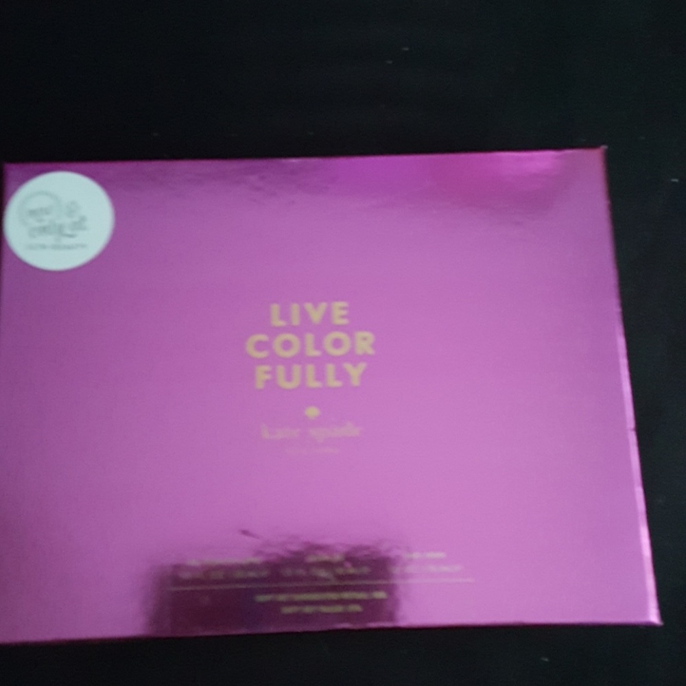 Live colorfully